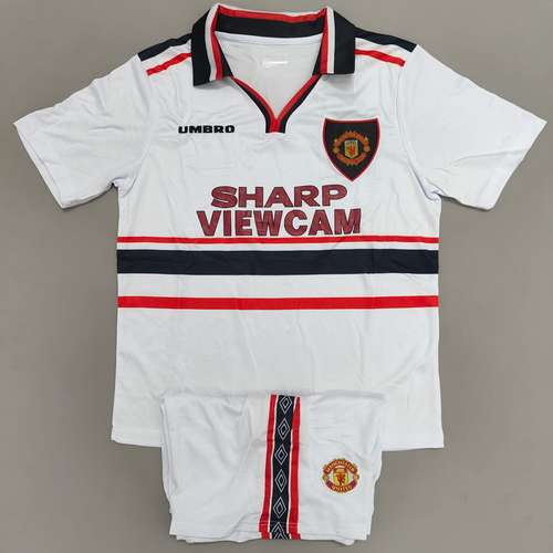 Manchester United Away 1997-98 Retro Jersey with Shorts