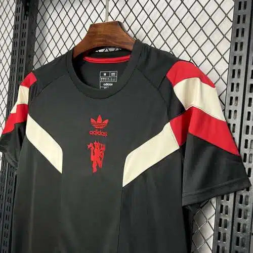 Manchester United Retro Style Special Edition Jersey 2025-26