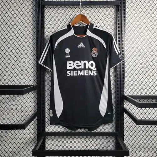 JerseyJunction  Real Madrid Away 2006/07 Retro Jersey