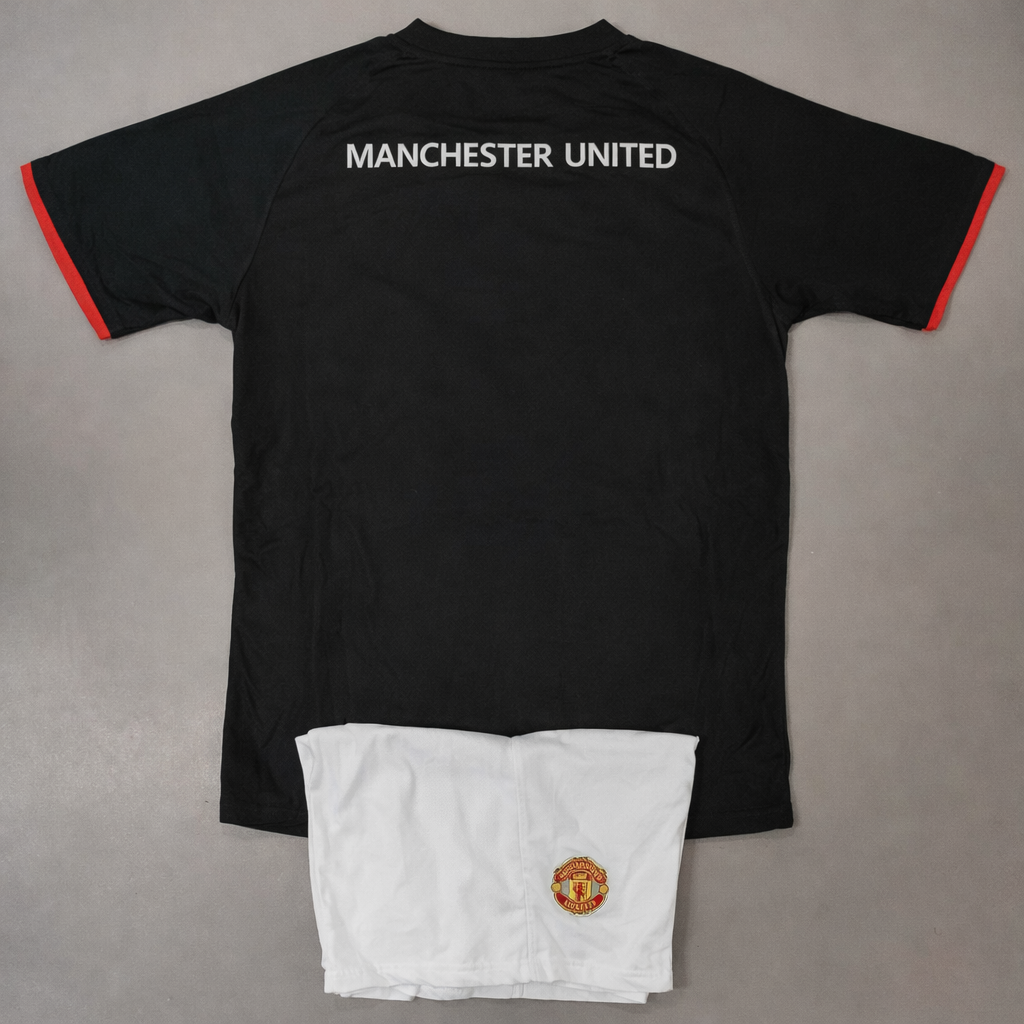 JerseyJunction Manchester United Third 2007 Retro Jersey with Shorts